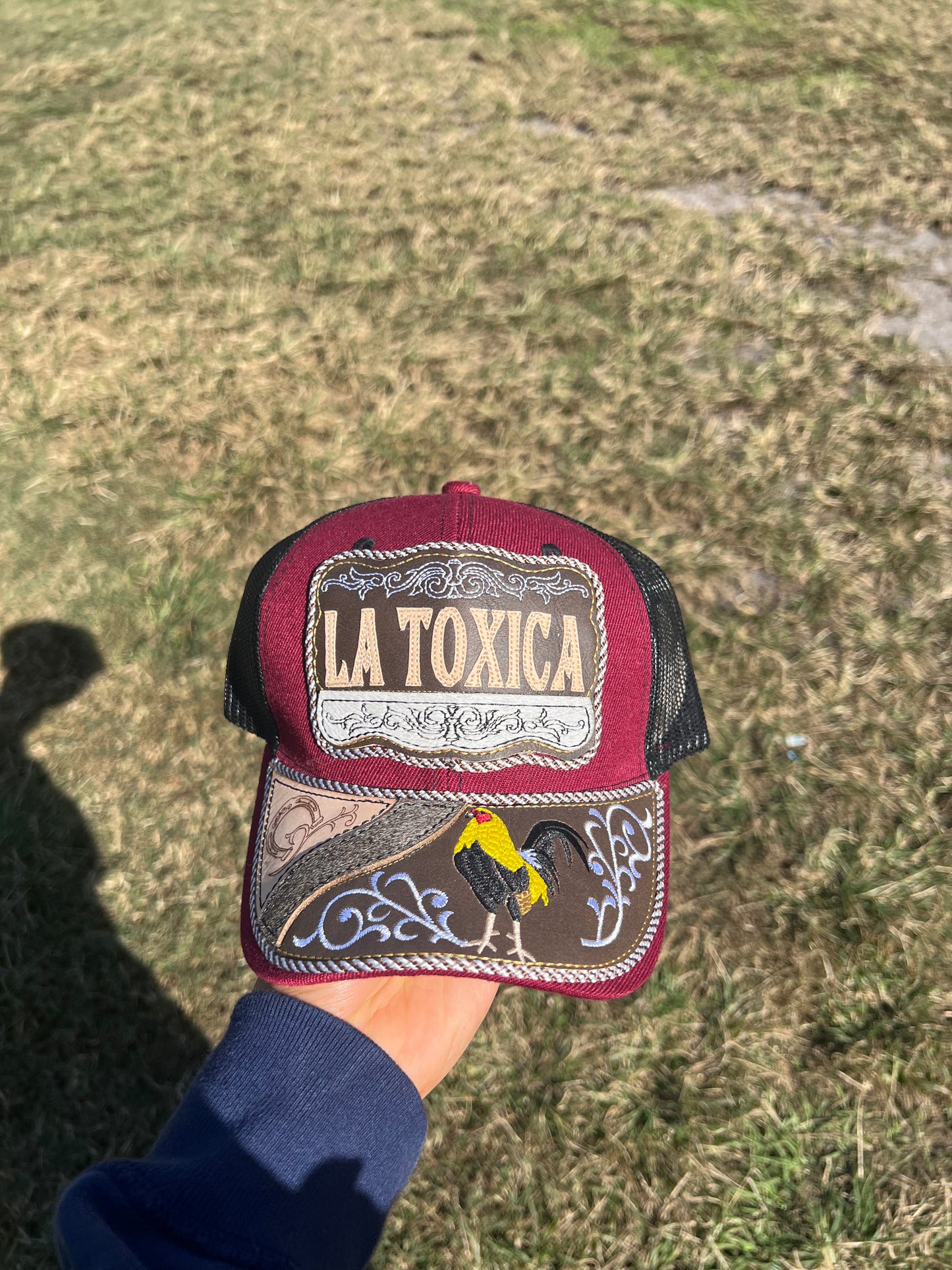 la toxica hat